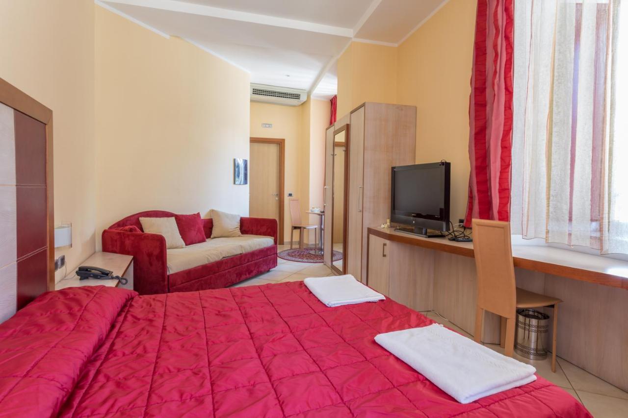 Hotel Conte Ruggero Серра-Сан-Бруно Екстер'єр фото