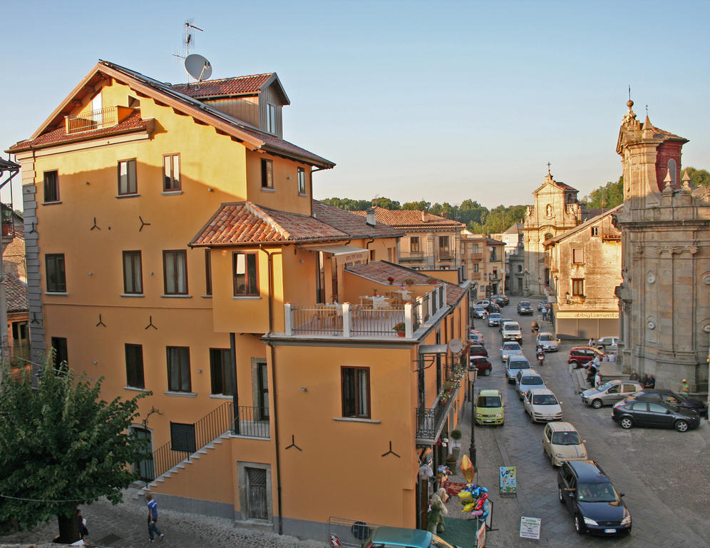 Hotel Conte Ruggero Серра-Сан-Бруно Екстер'єр фото