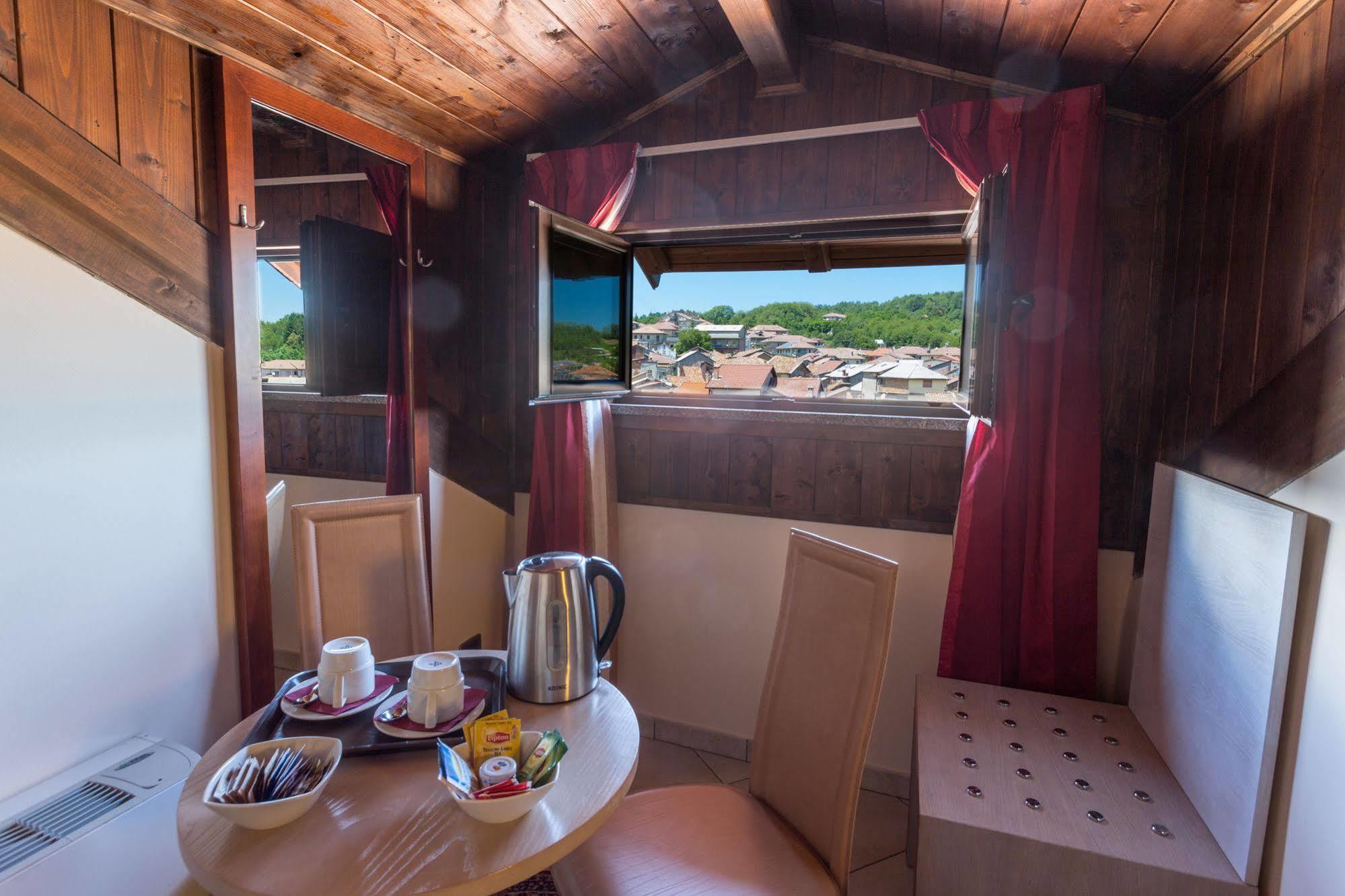 Hotel Conte Ruggero Серра-Сан-Бруно Екстер'єр фото